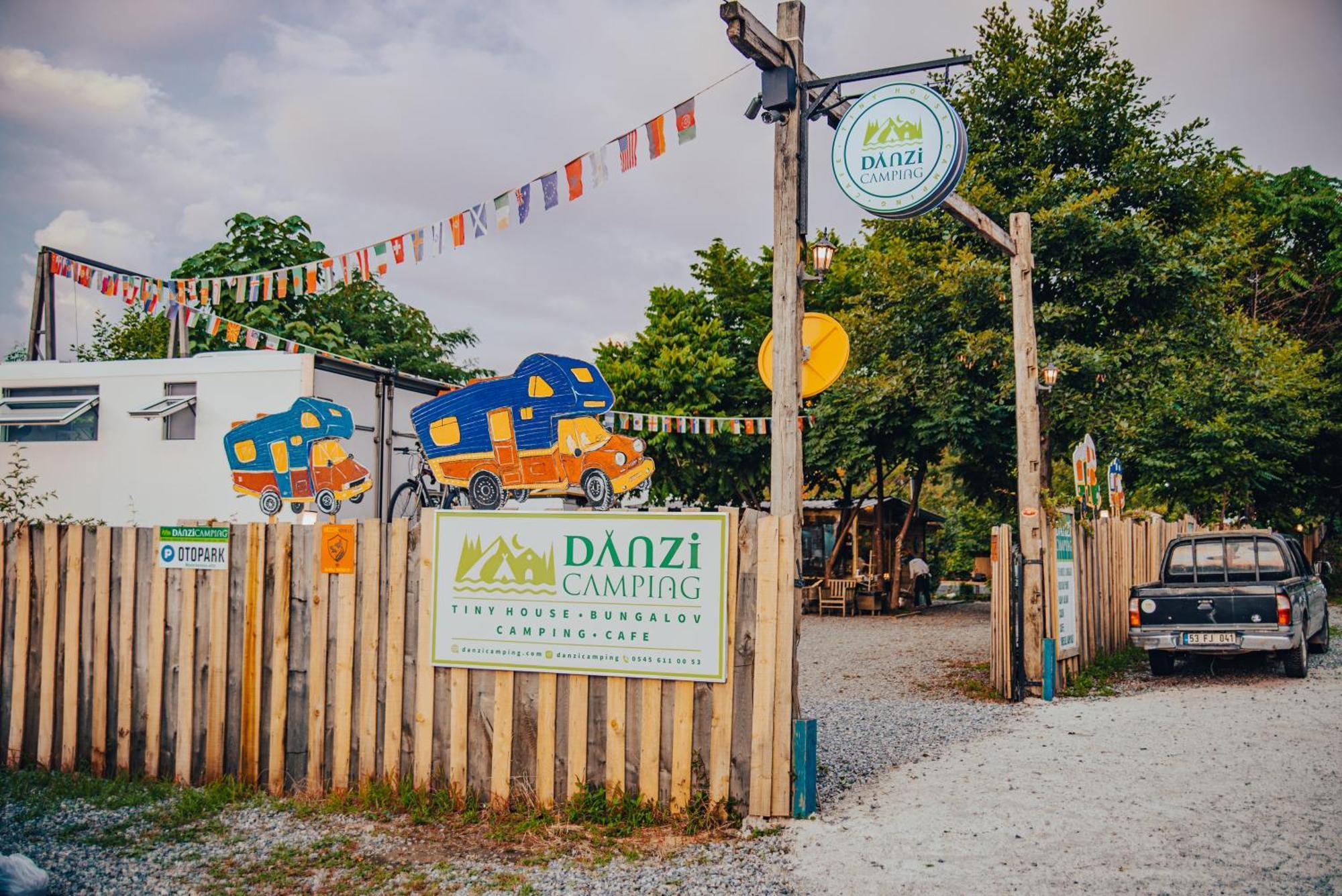 Danzi camping tiny house Rize Bagian luar foto